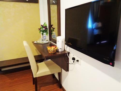 Hotel Photo 6