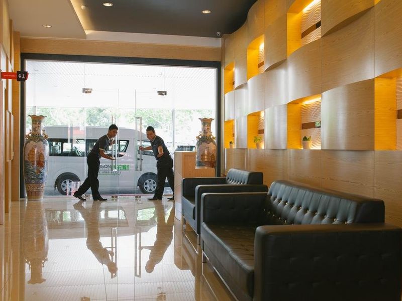 Hotel Photo 12