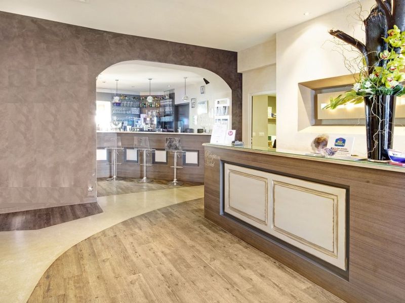 Hotel Photo 12