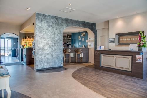 Hotel Photo 9