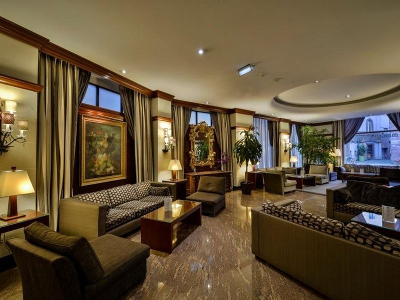 Hotel Photo 8