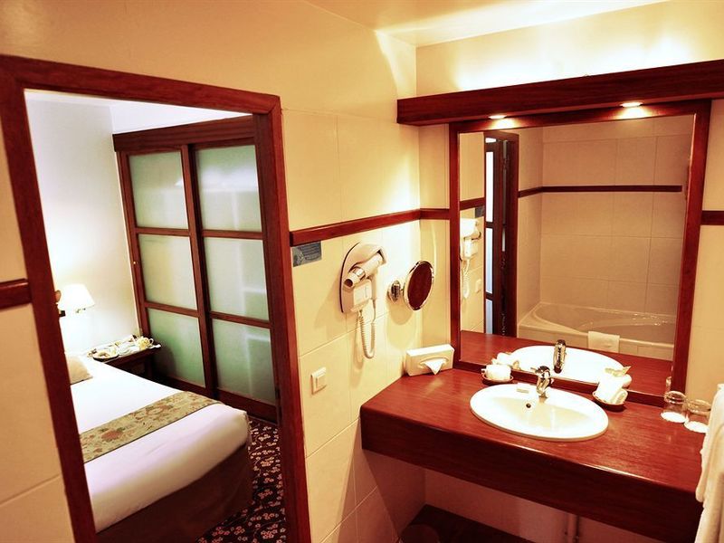 Hotel Photo 12