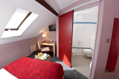 Hotel Photo 6