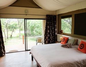 Cheetah Paw Eco Lodge Mbabat South Africa