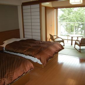 NearBy Hotel