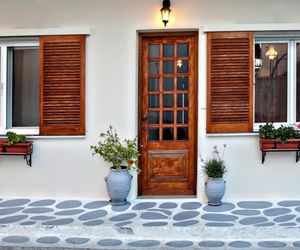MYLOS STUDIOS Tinos Town Greece