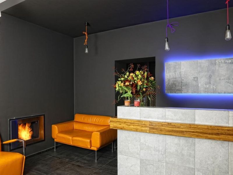 Hotel Photo 8