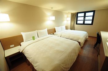 Kindness Hotel – Kaohsiung Main Station