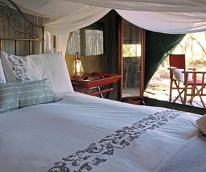 KwaMbili Game Lodge Thornybush Game Reserve South Africa