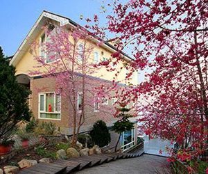 Chingjing New Paradise Bed and Breakfast Ren-ai Township Taiwan