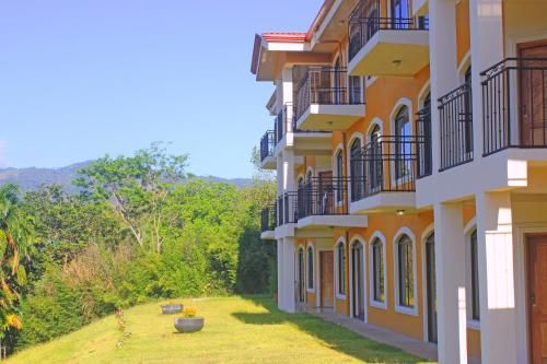 La Jacaranda Luxury Apartments