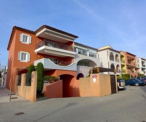 Apartment Le MadrilÃ¨ne Les Lecques France