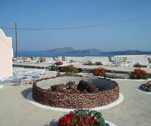 Villa Iliovasilema Santorini Akrotiri Greece