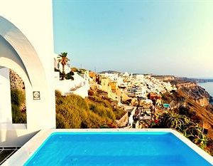 Kastro Suites Fira Greece
