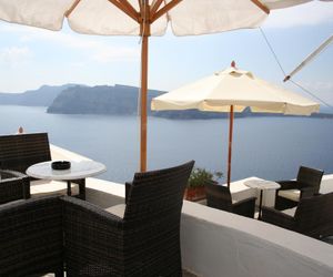 Golden Sunset Villas Oia Greece