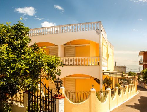 Bella Vista Beach Hotel