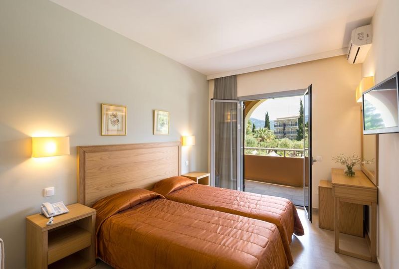 image of hotel Delfinia Hotel