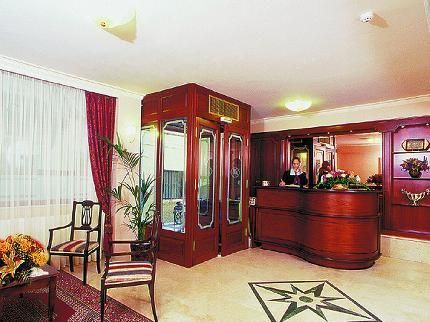 Hotel Photo 12