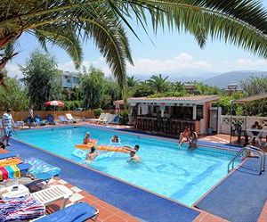 Primavera Beach Hotel Studios & Apartments Malia Greece