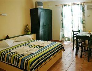 Jason Studios & Apartments Naxos Town Greece