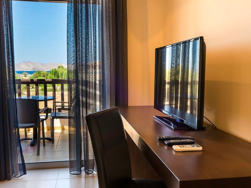 Hotel Photo 12