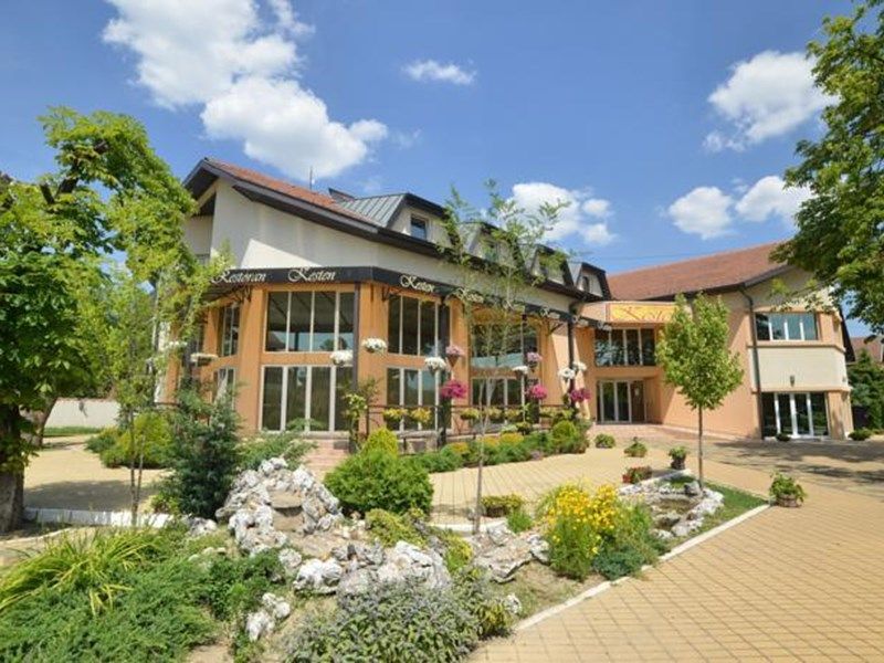 Hotel Photo 1