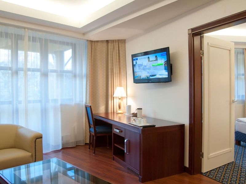 Hotel Photo 6