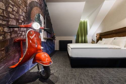 Hotel Photo 7