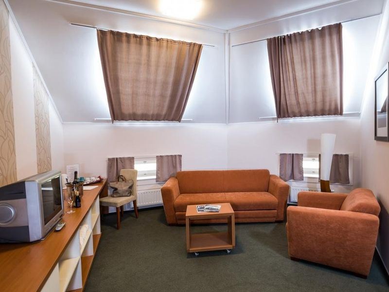 Hotel Photo 8