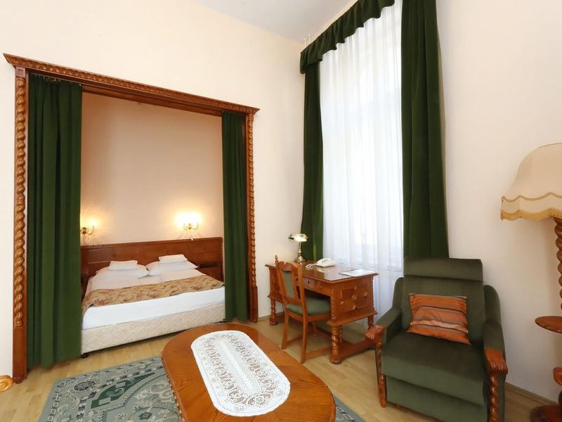 Hotel Photo 1