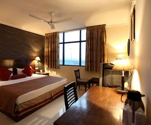 Capital O 443 Hotel Lohias Samalka India