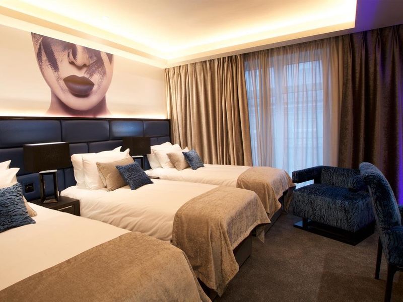 Hotel Photo 3