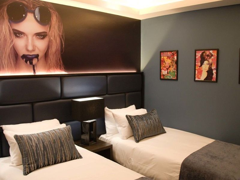 Hotel Photo 7