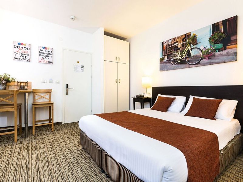 Hotel Photo 1