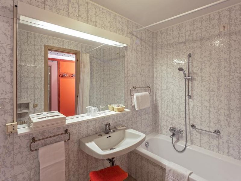 Hotel Photo 8