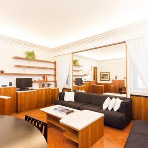 NearBy Hotel