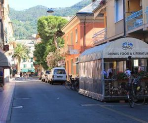 Appartamenti Hibiscus Levanto Italy