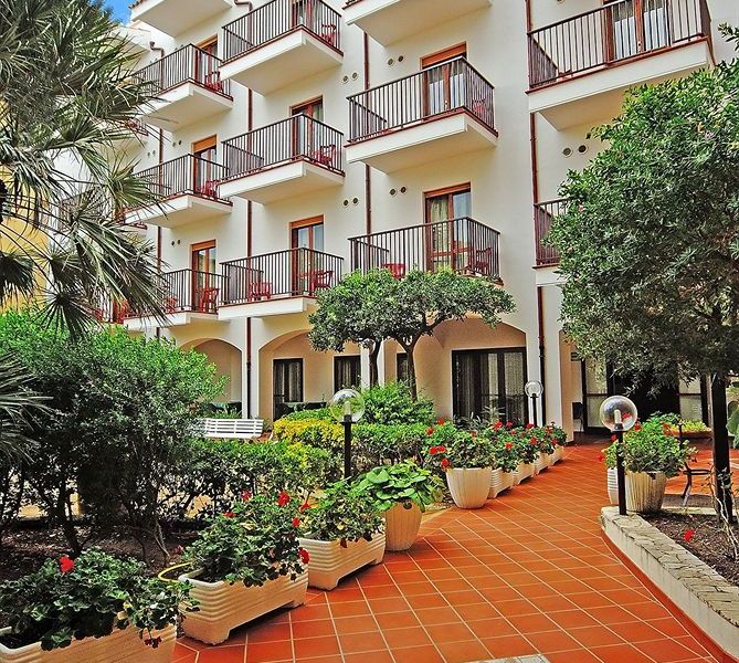 Hotel Photo 18