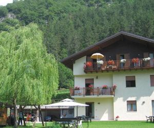 Casa Teresa Pieve di Ledro Italy