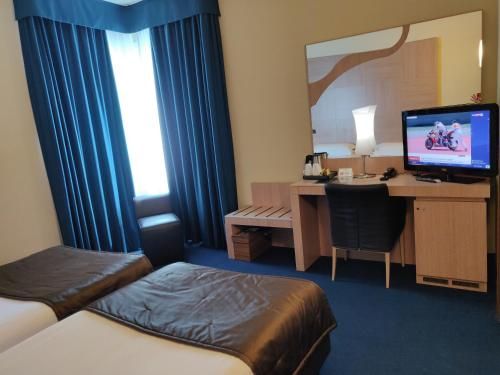 Hotel Photo 6