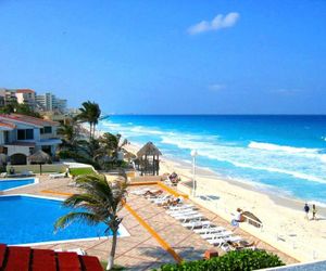 CANCUN BEACH Cancun Mexico