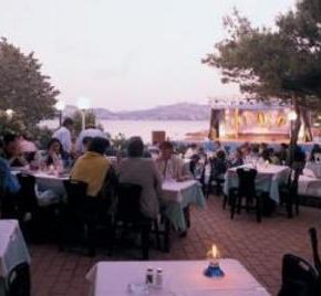 NearBy Hotel