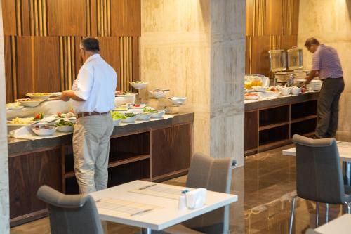 Hotel Photo 11