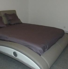 NearBy Hotel