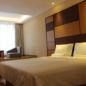 NearBy Hotel