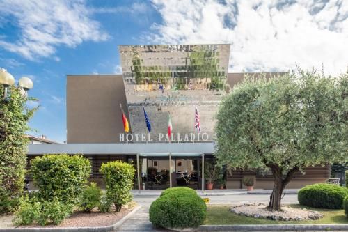 Hotel Photo 23
