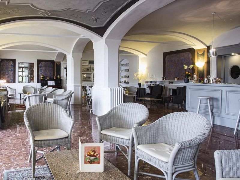 Hotel Photo 10