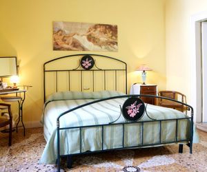 B&B Alba Citta Alta Bergamo Italy