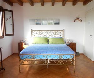 B&B Via Punta 8 Bologna Italy