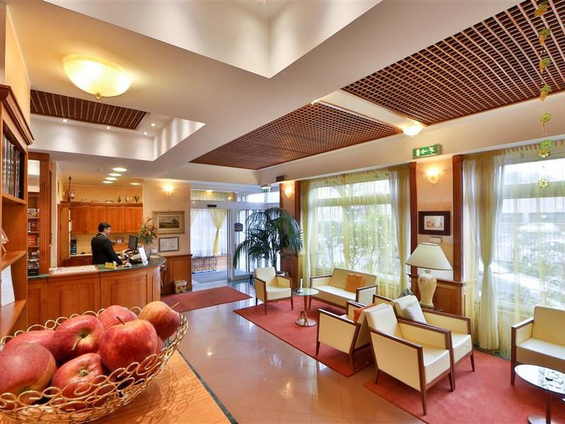 Hotel Photo 8
